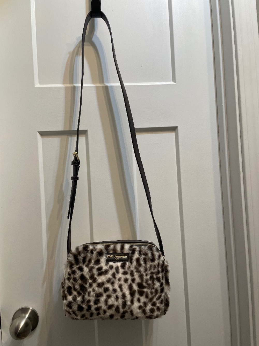 🔥🔥Karl Lagerfeld faux fur bag